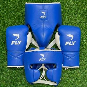 Ensemble de boxe Fly en cuir PU véritable de haute qualité, professionnel, léger, respirant, sur mesure, avec lacets, pour l'entraînement et le sparring - Product Image 1