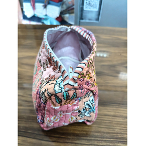 Pochette cosmétique en tissu à motifs floraux, petite, avec fermeture éclair, portable, style adorable, cadeau pour elle - Product Image 1