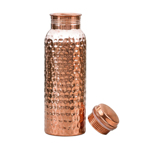 Bouteille d'eau en cuivre martelé pur avec couvercle anti-fuite, artisanale, récipient ayurvédique pour la santé, vente en gros, vaisselle écologique - Product Image 1