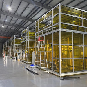 Nuevo Equipo de Pulido de Vidrio de Aluminio Anodizado de 15 Capas BUFFER G6 para Plantas de Fabricación de Pantallas TFT LCD, Manejo Automatizado de Paneles - Product Image 1