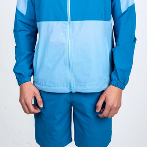 Ensemble de survêtement pour homme avec blocs de couleur, short sportif à capuche entièrement zippé avec poches latérales, en polyester léger, idéal pour l'été - Product Image 6