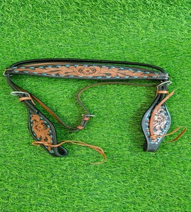 Ensemble d'équipement d'équitation en cuir occidental : longe, têtière, muserolle sculptée florale, sangle réglable, laisse en corde - Product Image 5