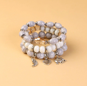 Bracelets tissés à la main avec des perles de rocaille, ornés de motifs bohèmes colorés, disponibles à prix de gros. - Product Image 3