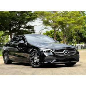 Lot de voitures d'occasion M-ercedes en gros – Berlines et SUV haut de gamme pour acheteurs internationaux - Product Image 1