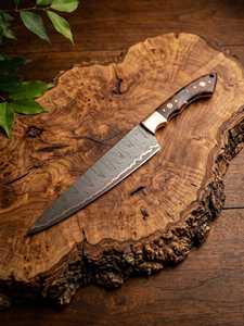 Cuchillo de Chef Red Tsunami de 8 Pulgadas de Acero de Damasco con Mango de Madera de Resina, Espiga Recta, Borde Biselado, Punta Afilada, Grado Industrial - Product Image 4