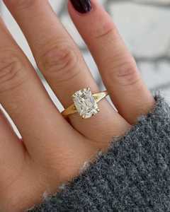 Anillo de compromiso con diamante de laboratorio de 3 quilates, corte cojín alargado, estilo antiguo, certificado IGI, diamante de mina antigua. - Product Image 1
