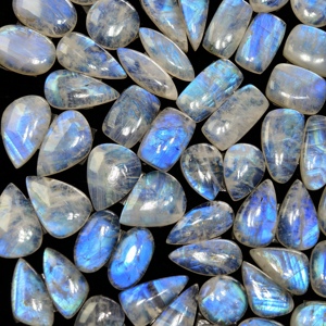 Lot de pierres précieuses mélangées en agate blanche naturelle et pierre de lune arc-en-ciel, formes variées, pour la fabrication de bijoux, 16x16x4mm 31x14x4mm (environ), 19 carats - Product Image 3