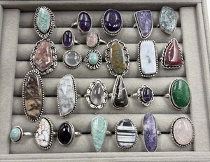 Anillos de latón al por mayor con gemas, surtidos, de piedra natural, chapados en plata, con engaste de bisel - Product Image 5