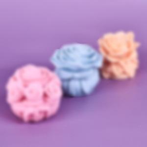 Moule en silicone pour bougie en gypse en forme de gâteau, bougie aromathérapeutique créative pour la Saint-Valentin, rose en relief - Product Image 2