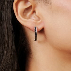 Aros Clásicos de Plata 925 con Incrustaciones de Zafiros para Uso Diario Femenino, Diseño Geométrico - Product Image 2