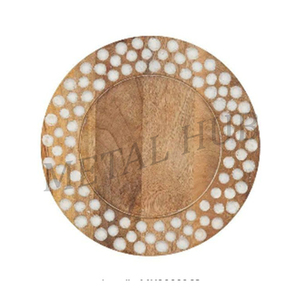 Plato de Madera con Textura y Borde con Puntos Blancos Grabados, Plato Decorativo Redondo para Servir, Base Decorativa para Mesa - Product Image 2