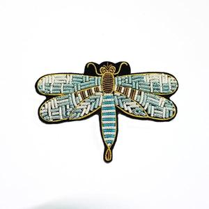 Parche Bordado de Libélula Hecho a Mano de Lujo con Efecto 3D en Relieve, Ecológico y Resistente al Agua para Prendas de Moda Personalizadas - Product Image 1