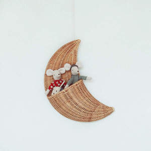 Décoration murale artisanale en rotin tressé à la main, pochette de rangement en forme de lune, style bohème pour chambre d'enfant et crèche - Product Image 2