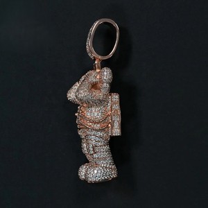 Pendentifs et breloques personnalisés en moissanite VVS style dessin animé, bijoux de luxe en or sertis de diamants, certifiés IGI, pour hommes - Product Image 1