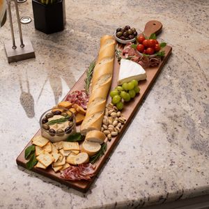 Planche à découper longue en bois d'acacia de qualité supérieure - Non toxique, facile à nettoyer, compatible lave-vaisselle - Product Image 3