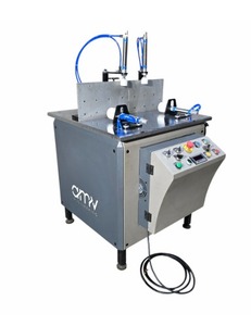 Máquina de corte de perfiles de aluminio CNC profesional, totalmente automática, de doble cabezal, para la industria de puertas, ventanas, terrazas acristaladas y duchas. - Product Image 6