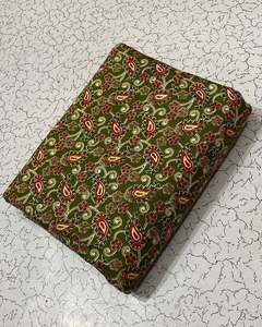 Tissu imprimé numérique personnalisé à motif floral en polyester et rayonne pour robes, chemisiers et vêtements de mode - Product Image 2