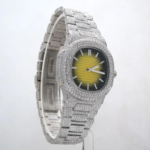 นาฬิกาฮิปฮอป Golden Eclipse Iced Diamond Square Luxury Limited Edition สีเหลืองไล่เฉด ประดับเพชรเต็มเรือน สายสแตนเลสสตีล - Product Image 2