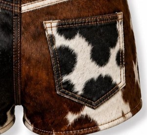 Shorts en cuir de vachette pour femmes, cuir véritable, taille haute, tendance, mode décontractée, streetwear, shorts de créateur, fournisseur OEM personnalisé - Product Image 4