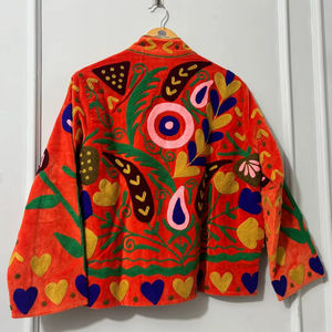 Veste bomber en velours respirant brodée Suzani violette, style bohème floral, manteau d'hiver, cadeau unique pour elle - Product Image 1