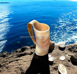 Taza de Cuerno Natural Hecha a Mano de Primera Calidad, Diseño Rústico de Vaca, Buey o Búfalo, Recipiente para Beber Duradero y Pulido, Artículo de Regalo Único - Product Image 1