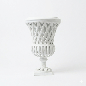 Urnes de jardin classiques en métal blanc avec motif en treillis pour la décoration intérieure et extérieure du jardin, jardinières pour fleurs - Product Image 1