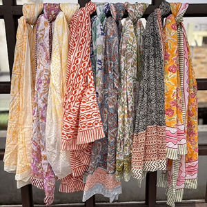 Pareo de algodón 100% con estampado Dabu, hecho a mano, para cubrir el bikini, pañuelo cuadrado y pañuelos con estampado Bagru al por mayor - Product Image 1