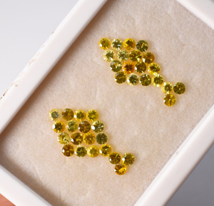 Zafiro amarillo natural de 2 mm, piedra preciosa redonda suelta, pequeña, calibrada, para la fabricación de joyas. - Product Image 3