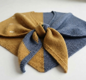 Atacado: Nova Chegada - Poncho Feminino de Tricô com Gola Dobrável e Padrões de Crochê, Estilo Xale para Mulheres - Product Image 5