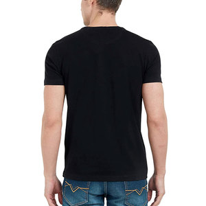 T-shirt imprimé sérigraphié en coton confortable à manches courtes, idéal pour un usage quotidien et un style urbain moderne - Product Image 2