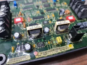 แผงวงจรควบคุมเครื่องกำเนิดไฟฟ้าแบบแบ่งโหลด ONAN PCB 300-5347 สำหรับระบบผลิตไฟฟ้าอุตสาหกรรม - Product Image 3