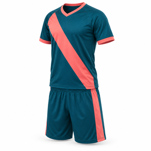 Kit de football personnalisé ODM, maillot et short de football avec logo d'équipe, noms d'équipes, numéros et couleurs pour les commandes en gros - Product Image 3