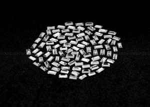 Diamants blancs clairs de laboratoire, taille baguette, 4,0 x 2,0 mm |   Certifié IGI |   Créé en laboratoire pour la fabrication de bijoux - Product Image 5