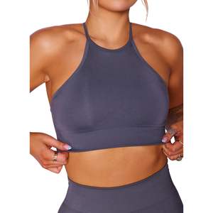 Conjunto Deportivo Gris sin Costuras para Mujer, Top Deportivo Halter, Pantalones Cortos de Cintura Alta, Ropa Deportiva para Fitness, Yoga y Ejercicio - Product Image 4