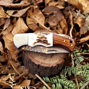 Cuchillo de Caza Plegable de Acero Inoxidable y Cobre Damasco con Mango de Cuerno de Ciervo y Funda de Cuero, Cuchillo para Exteriores 58HRC con Punta de Gota, ¡Gran Oferta! - Product Image 4