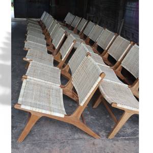 Chaise longue de piscine en teck indonésien écologique et durable, faite à la main avec un tressage en rotin, pour villa et jardin - Product Image 6