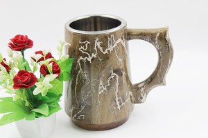 Chope à bière viking artisanale en bois poli, rustique, médiévale, écologique, gravée sur mesure, personnalisée, de collection - Product Image 2