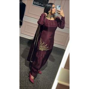 Magnifique ensemble élégant pour soirée, haut et bas avec dupatta, taille XL - Product Image 5