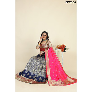 Ropa tradicional china Material Jacquard Lehenga Choli Añade belleza total a tu aspecto tradicional - Product Image 5