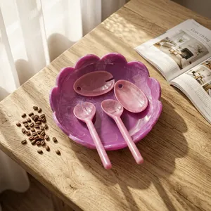 Tazón de Resina Rosa Hecho a Mano con Diseño Clásico, Apto para Lavavajillas, Plato Tallado para Servir, Decoración para el Hogar, Vajilla, Tazón para Ensalada - Product Image 6