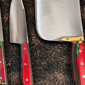 Ensemble de couteaux de boucher Qurbani DR 4 pièces, lames en acier carbone argenté, manches rouges et verts, hachoir à viande robuste, kit d'outils de découpe - Product Image 5