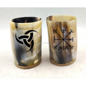 Vidrio de cuerno de búfalo natural hecho a mano, vidrio de cuerno para beber tallado a mano con borde de latón, vaso de cerveza - Product Image 4