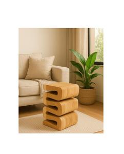 Table d'appoint en bois élégante qui rehausse la décoration intérieure avec un design épuré, une finition naturelle et une apparence raffinée - Product Image 1