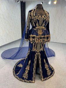 Robe de mariée traditionnelle bleu marine brodée, longue jusqu'au sol, avec veste, en soie, coupe ample, pour mariage/soirée. - Product Image 2
