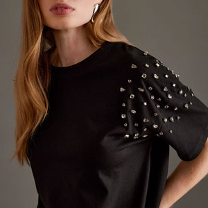T-shirt décontracté pour femme en coton tricoté écologique, noir, à manches courtes bouffantes, motif écossais, col rond, coupe classique, orné de strass - Product Image 6