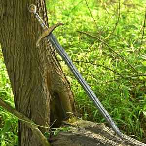 Épée viking professionnelle de haute qualité en acier Damas forgé à la main avec fourreau en bois sculpté, style guerrier nordique médiéval - Product Image 6