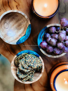 Bol en bois très demandé avec design en résine, idéal pour servir des aliments, design unique pour la décoration de table - Product Image 6