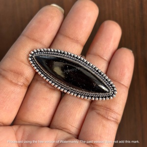 Anillo de Plata de Ley 925 con Baño de Rodio Negro, Estilo Religioso, con Gema de Moissanita Original, Engaste de Bisel, Diseño Exclusivo, Venta al por Mayor - Product Image 4