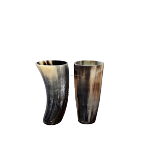 Gobelet moderne 100 % écologique en corne de vache et d'âne véritable, de qualité supérieure, fait main, pour l'eau, la bière, le thé, le café, les fêtes et l'hôtellerie - Product Image 1