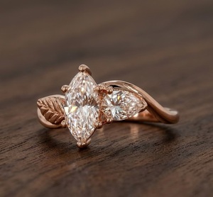 Bague Toi et Moi en Or Rose 10K avec Diamant de Laboratoire Taille Marquise en Forme de Feuille, Bague de Fiançailles 3.40CT Couleur E VS1, Bague de Promesse à Deux Pierres - Product Image 1